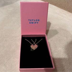 Taylor Swift “UR my Lover” necklace duo